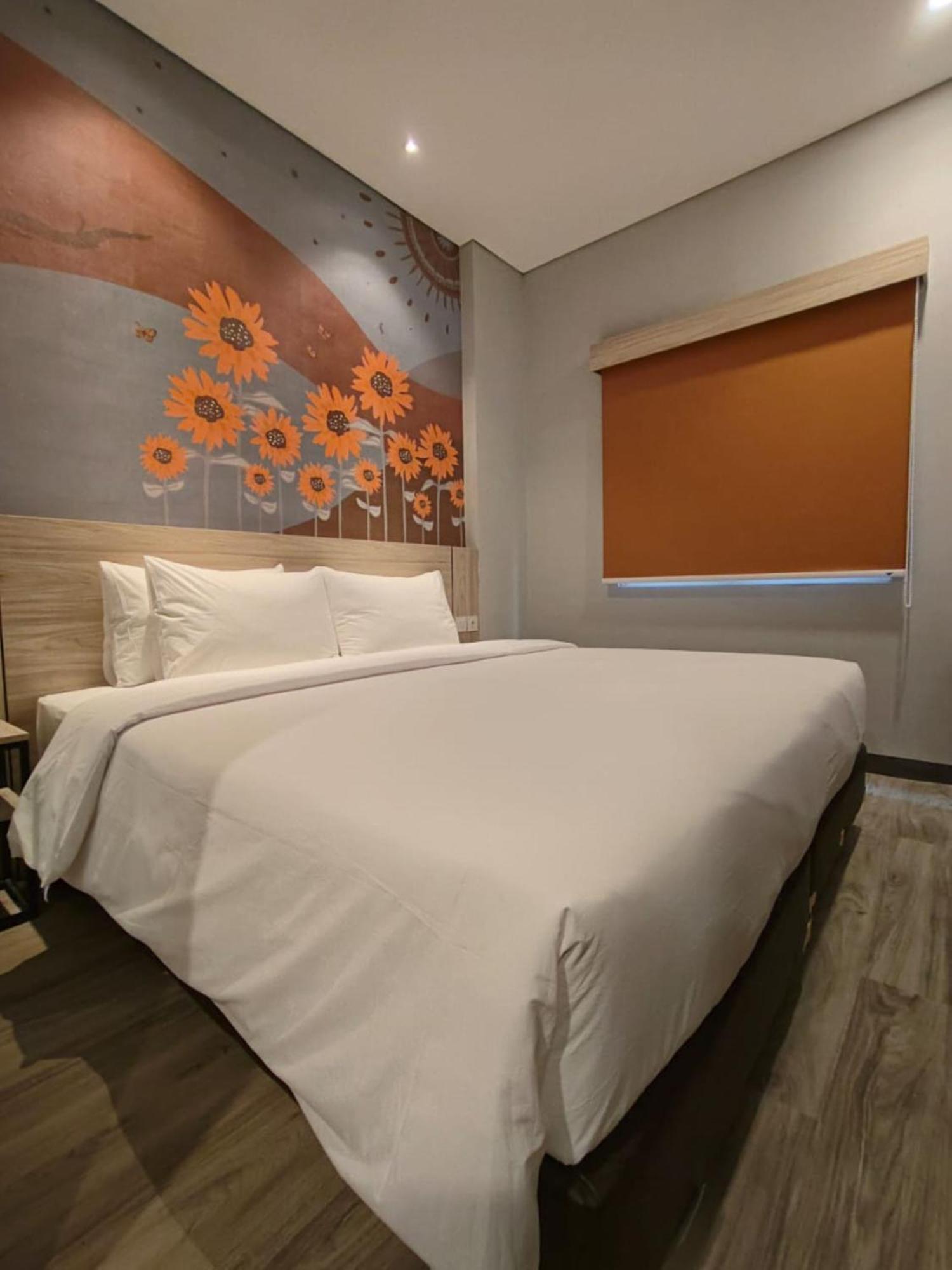 Hotel True Blue Sanno Pluit -